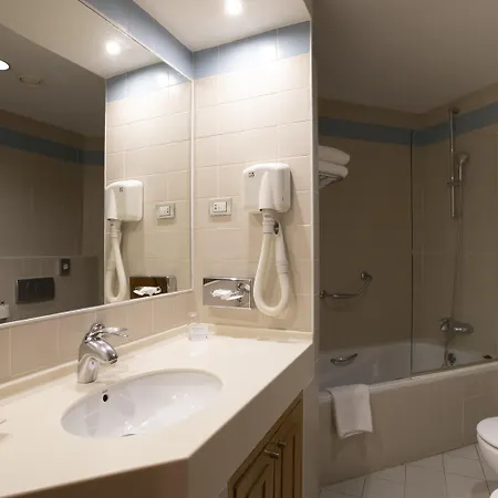 Hotel Solplay De Linda-a-Velha