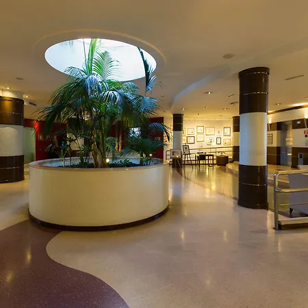 Hotel Solplay De Linda-a-Velha