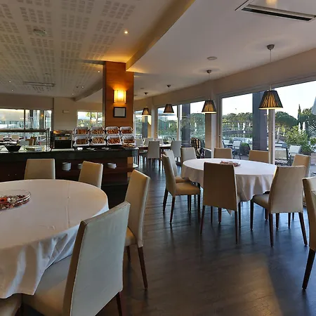 Hotel Solplay De Linda-a-Velha